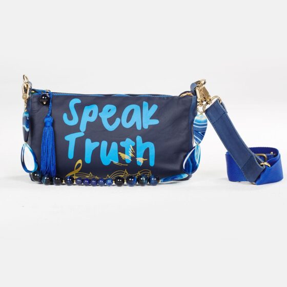 speak-truth-mini-zip-bag-01-untitled-barcelona